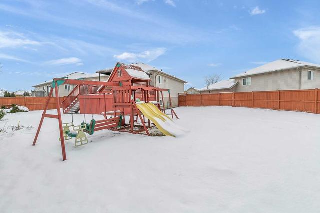 1414 Budapest Crt, House detached with 3 bedrooms, 2 bathrooms and 6 parking in Windsor ON | Image 32