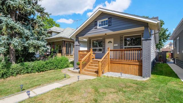 1064 Elm Ave, House detached with 2 bedrooms, 2 bathrooms and 1 parking in Windsor ON | Image 23