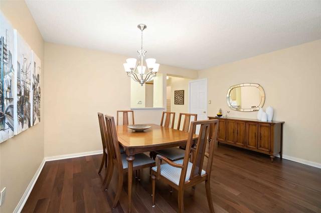 1208 - 610 Bullock Dr, Condo with 1 bedrooms, 1 bathrooms and 1 parking in Markham ON | Image 2