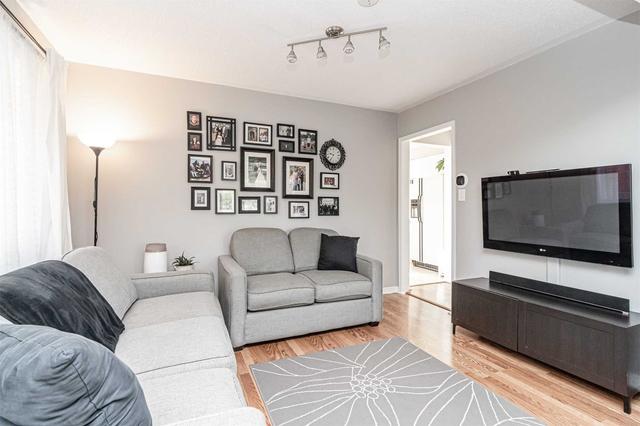 82 Hewitt Cres, House attached with 3 bedrooms, 2 bathrooms and 3 parking in Ajax ON | Image 19
