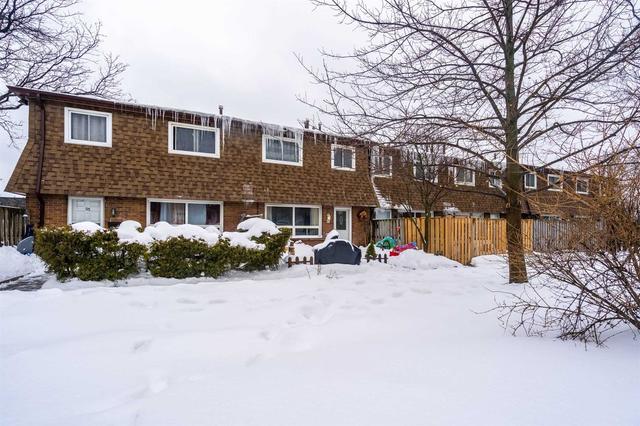 165 Limeridge Rd W, Townhouse with 2 bedrooms, 1 bathrooms and 1 parking in Hamilton ON | Image 13