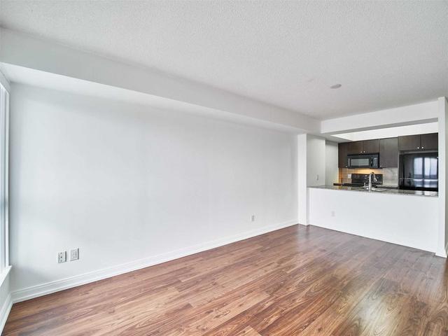 2909 - 151 Village Green Sq, Condo with 1 bedrooms, 1 bathrooms and 1 parking in Toronto ON | Image 6