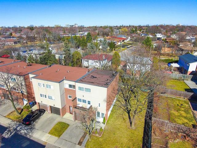 104 - 400 Bloor St E, Townhouse with 3 bedrooms, 2 bathrooms and 2 parking in Mississauga ON | Image 23