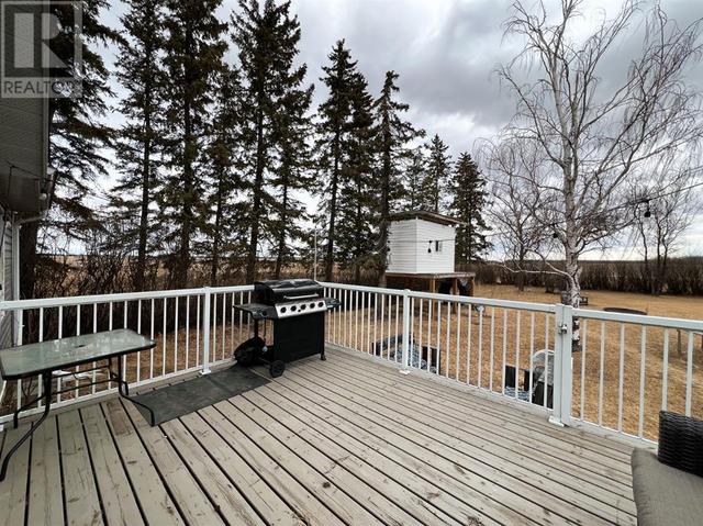 79324 Highway 744, House detached with 2 bedrooms, 1 bathrooms and null parking in Smoky River No. 130 AB | Image 27