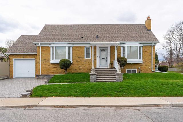 643 O'connor Dr, House detached with 2 bedrooms, 2 bathrooms and 3 parking in Toronto ON | Image 1