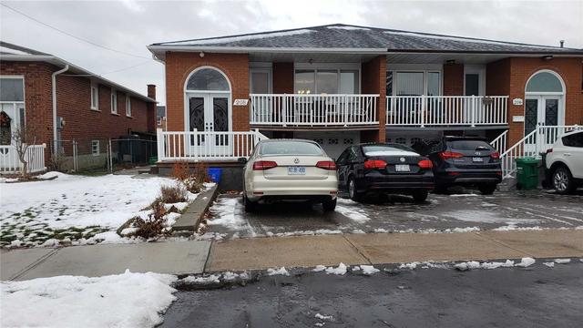 208 Meadows Blvd, House semidetached with 2 bedrooms, 2 bathrooms and 1 parking in Mississauga ON | Image 1