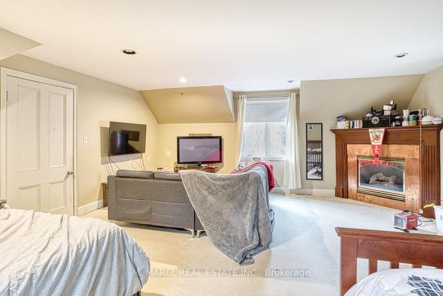 160 Wilson St E, House detached with 4 bedrooms, 3 bathrooms and 10 parking in Hamilton ON | Image 11