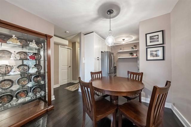 602 - 141 Catharine St S, Condo with 1 bedrooms, 1 bathrooms and 1 parking in Hamilton ON | Image 2