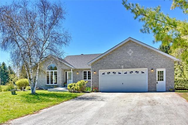 14 Club Court, House detached with 2 bedrooms, 2 bathrooms and 6 parking in Wasaga Beach ON | Image 1