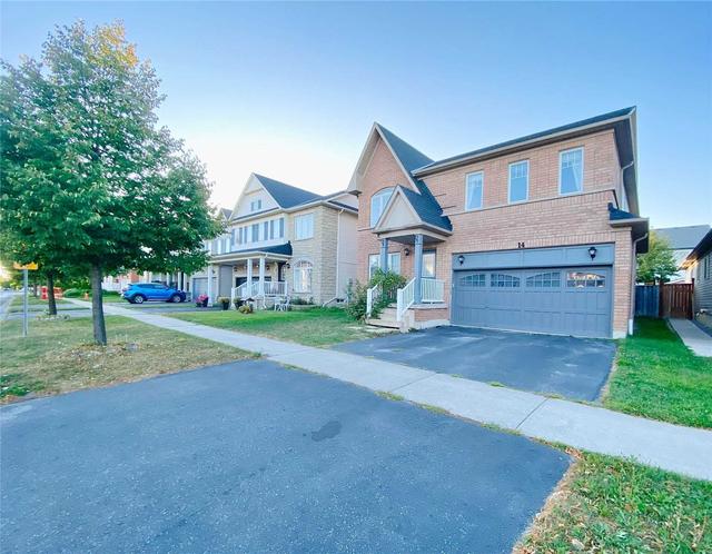 14 Robert Attersley Dr E, House detached with 4 bedrooms, 3 bathrooms and 4 parking in Whitby ON | Image 1