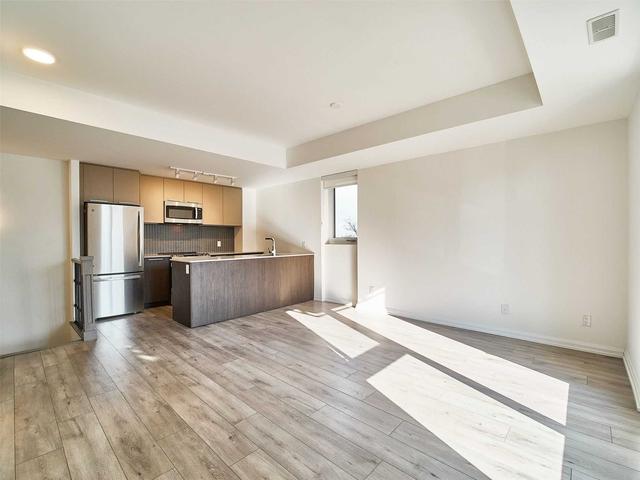 th50 - 10 Brin Dr, Townhouse with 3 bedrooms, 2 bathrooms and 1 parking in Toronto ON | Image 16