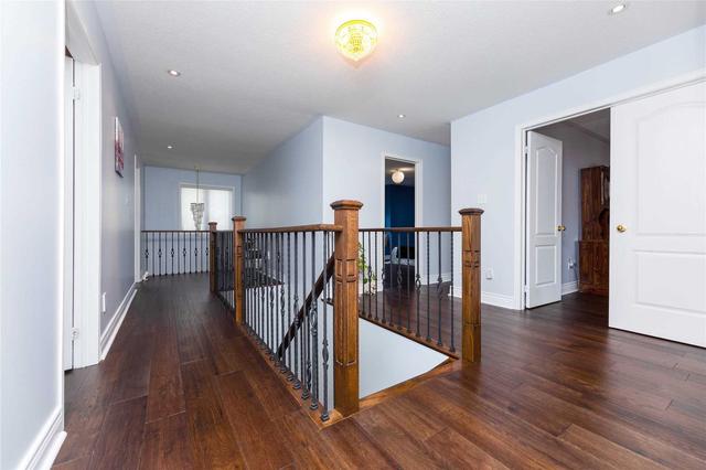 53 Mainard Cres, House detached with 5 bedrooms, 4 bathrooms and 4 parking in Brampton ON | Image 11