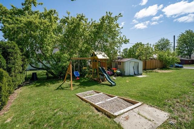 19 Coleman Dr, House detached with 3 bedrooms, 2 bathrooms and 4 parking in Quinte West ON | Image 32