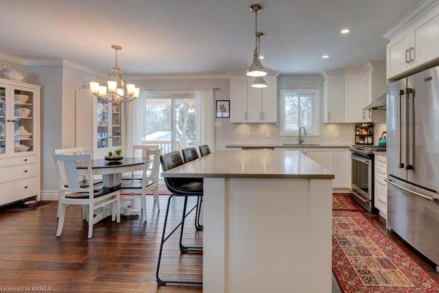 136 Maplecroft Court, House detached with 4 bedrooms, 3 bathrooms and null parking in Gananoque ON | Image 13