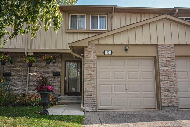 70 - 81 Hansen Rd N, Townhouse with 3 bedrooms, 2 bathrooms and 1 parking in Brampton ON | Image 1