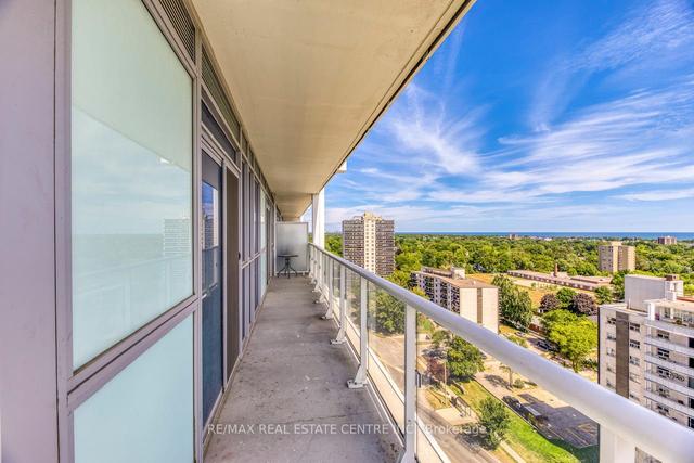 1309 - 55 Speers Rd, Condo with 2 bedrooms, 2 bathrooms and 1 parking in Oakville ON | Image 9