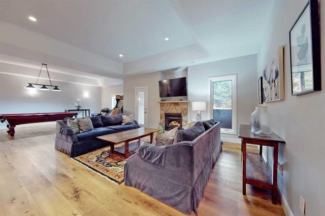 12 Woodland Tr, House detached with 4 bedrooms, 3 bathrooms and 6 parking in Kawartha Lakes ON | Image 21