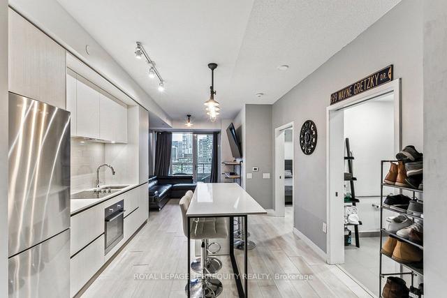 907 - 225 Sumach St, Condo with 1 bedrooms, 1 bathrooms and 1 parking in Toronto ON | Image 8