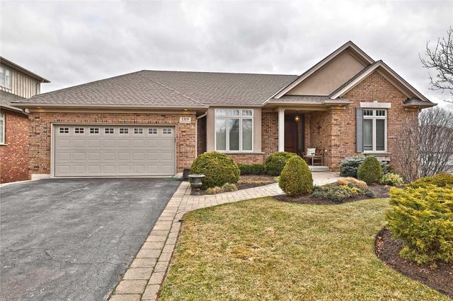 1319 Hazelton Blvd, House detached with 2 bedrooms, 4 bathrooms and 6 parking in Burlington ON | Image 1