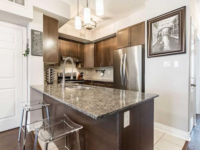 5 - 180 Howden Blvd, Townhouse with 3 bedrooms, 2 bathrooms and 2 parking in Brampton ON | Image 3