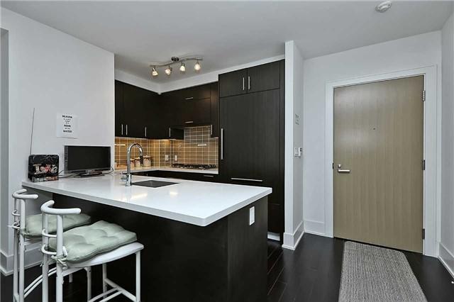th125 - 39 Queens Quay E, Townhouse with 2 bedrooms, 3 bathrooms and 1 parking in Toronto ON | Image 3