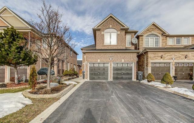 5851 O'meara St, House detached with 4 bedrooms, 4 bathrooms and 4 parking in Mississauga ON | Image 1