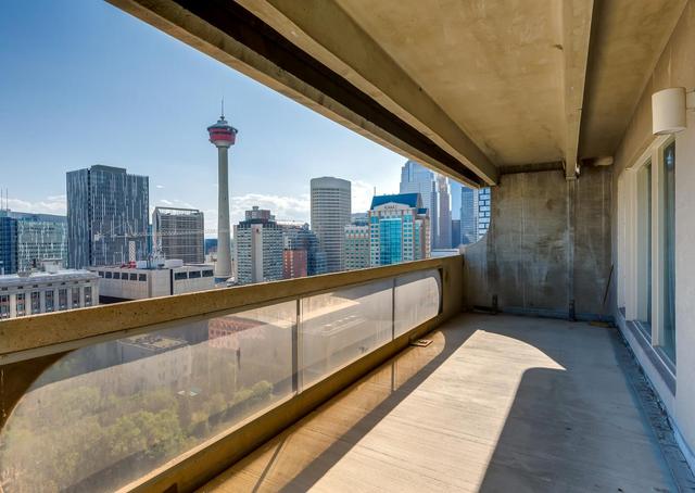 2207 - 221 6 Avenue Se, Condo with 1 bedrooms, 1 bathrooms and 1 parking in Calgary AB | Image 9