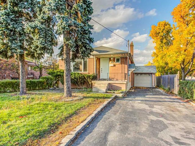 202 Drewry Ave, House detached with 3 bedrooms, 2 bathrooms and 5 parking in Toronto ON | Image 23