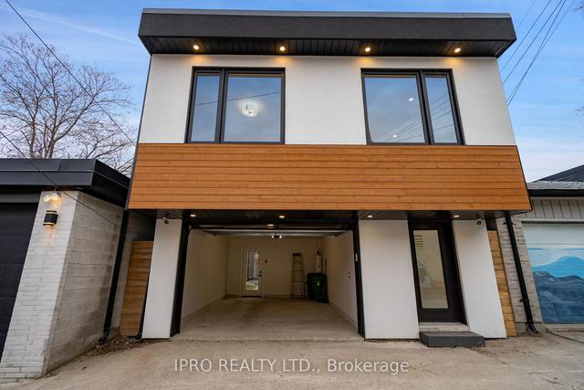 303 Wychwood Ave, House detached with 4 bedrooms, 7 bathrooms and 1 parking in Toronto ON | Image 27