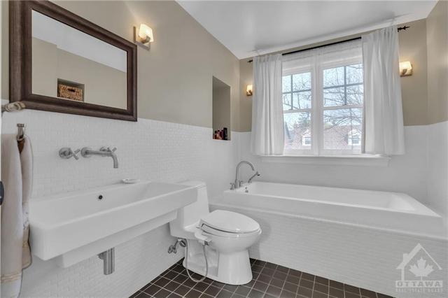 80 Kenilworth Street, House detached with 2 bedrooms, 3 bathrooms and 4 parking in Ottawa ON | Image 18