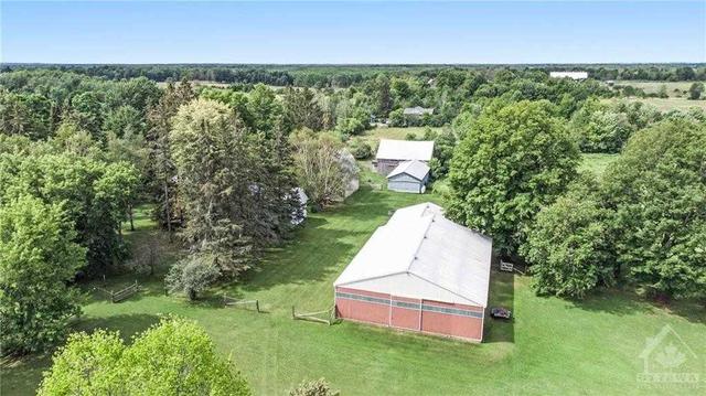 3837 Big Rideau Lake Rd, House detached with 3 bedrooms, 2 bathrooms and 6 parking in Rideau Lakes ON | Image 21