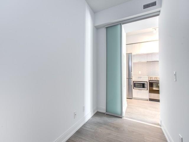2615 - 181 Dundas St E, Condo with 1 bedrooms, 1 bathrooms and null parking in Toronto ON | Image 7