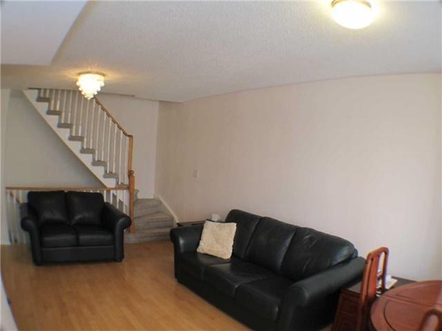 1712 - 19 Rosebank Dr, Townhouse with 3 bedrooms, 3 bathrooms and 2 parking in Toronto ON | Image 3