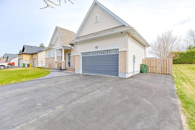6 Nick Street, House detached with 4 bedrooms, 3 bathrooms and 4 parking in Petawawa ON | Image 2