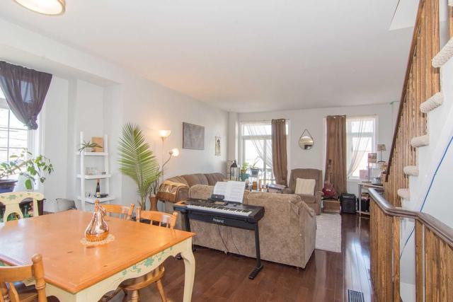 995 Reimer Common, House attached with 3 bedrooms, 2 bathrooms and 1 parking in Burlington ON | Image 5