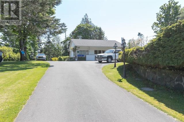 6787 Grant Rd W, House detached with 3 bedrooms, 2 bathrooms and 12 parking in Sooke BC | Image 6