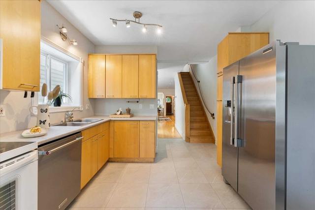 61 Fern Ave, House detached with 3 bedrooms, 3 bathrooms and 1 parking in Toronto ON | Image 4