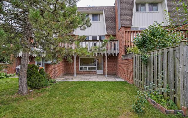 10 Newing Crt, Townhouse with 3 bedrooms, 2 bathrooms and 2 parking in Ajax ON | Image 17