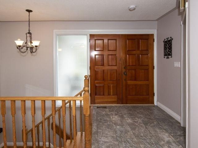 47 Campbell Dr, House detached with 3 bedrooms, 2 bathrooms and 7 parking in Brampton ON | Image 24