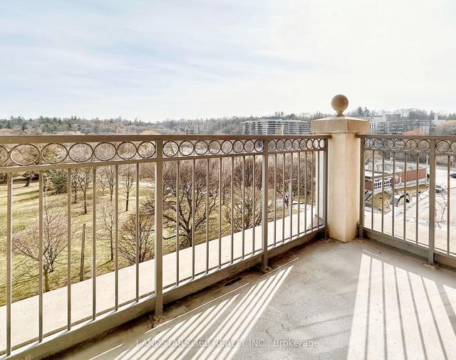 605 - 10 Old York Mills Rd, Condo with 2 bedrooms, 2 bathrooms and 1 parking in Toronto ON | Image 11