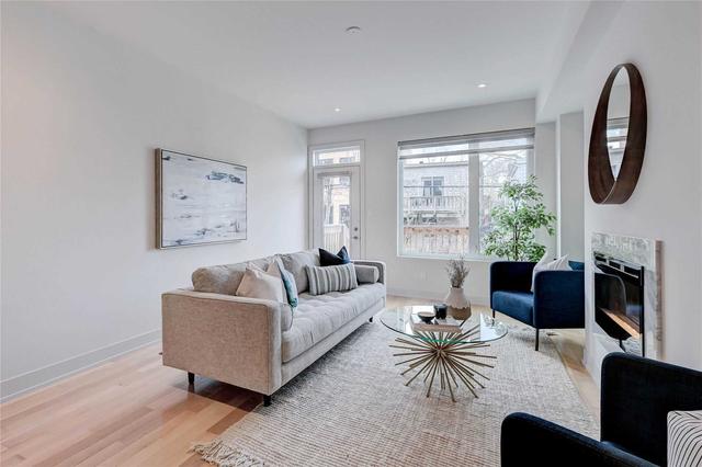 519 - 50 Curzon St, Townhouse with 3 bedrooms, 3 bathrooms and 1 parking in Toronto ON | Image 4