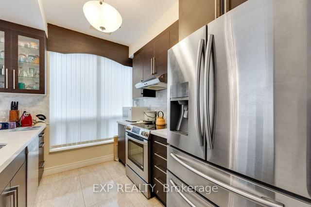 112 - 188 Doris Ave, Condo with 2 bedrooms, 2 bathrooms and 1 parking in Toronto ON | Image 6