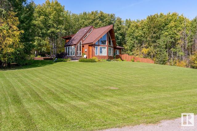 2701 Horseshoe Bay Es, House detached with 3 bedrooms, 2 bathrooms and null parking in Cold Lake AB | Image 43