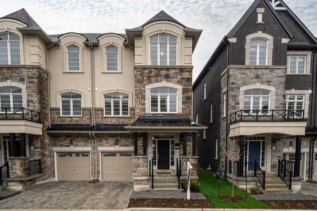 14 Globemaster Lane, House semidetached with 3 bedrooms, 4 bathrooms and 2 parking in Richmond Hill ON | Image 1