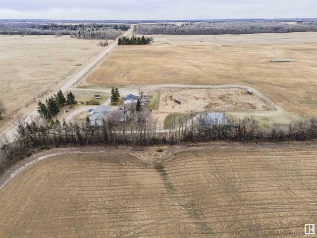 54032 Rge Rd 34, House detached with 5 bedrooms, 2 bathrooms and null parking in Lac Ste. Anne County AB | Image 44