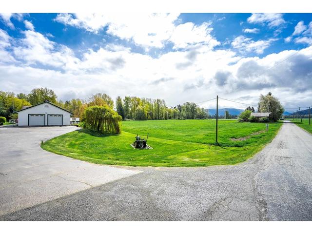 9356 Ross Road, House detached with 3 bedrooms, 3 bathrooms and 10 parking in Fraser Valley G BC | Image 35