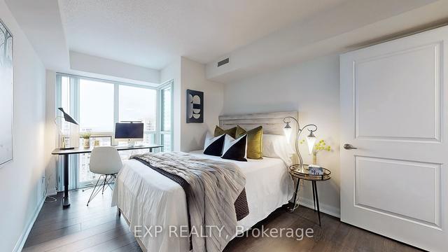 2009 - 5162 Yonge St, Condo with 2 bedrooms, 1 bathrooms and 1 parking in Toronto ON | Image 4