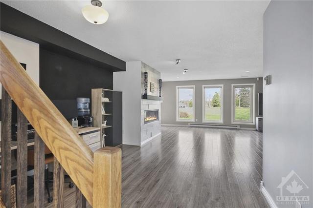 1700 Lakeshore Drive, House detached with 3 bedrooms, 3 bathrooms and 14 parking in Ottawa ON | Image 10