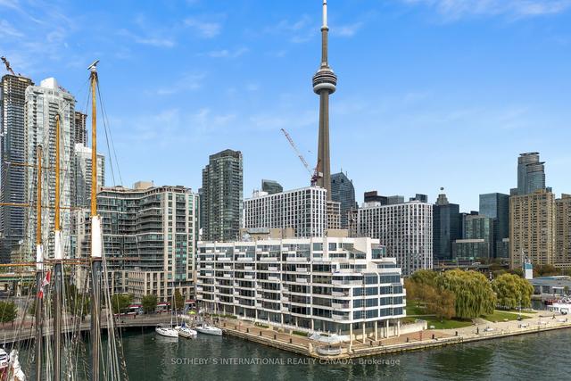 512 - 401 Queens Quay W, Condo with 2 bedrooms, 2 bathrooms and 1 parking in Toronto ON | Image 30