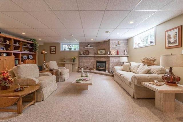 111 Oakridge Cres, House detached with 3 bedrooms, 4 bathrooms and 12 parking in Port Colborne ON | Image 32
